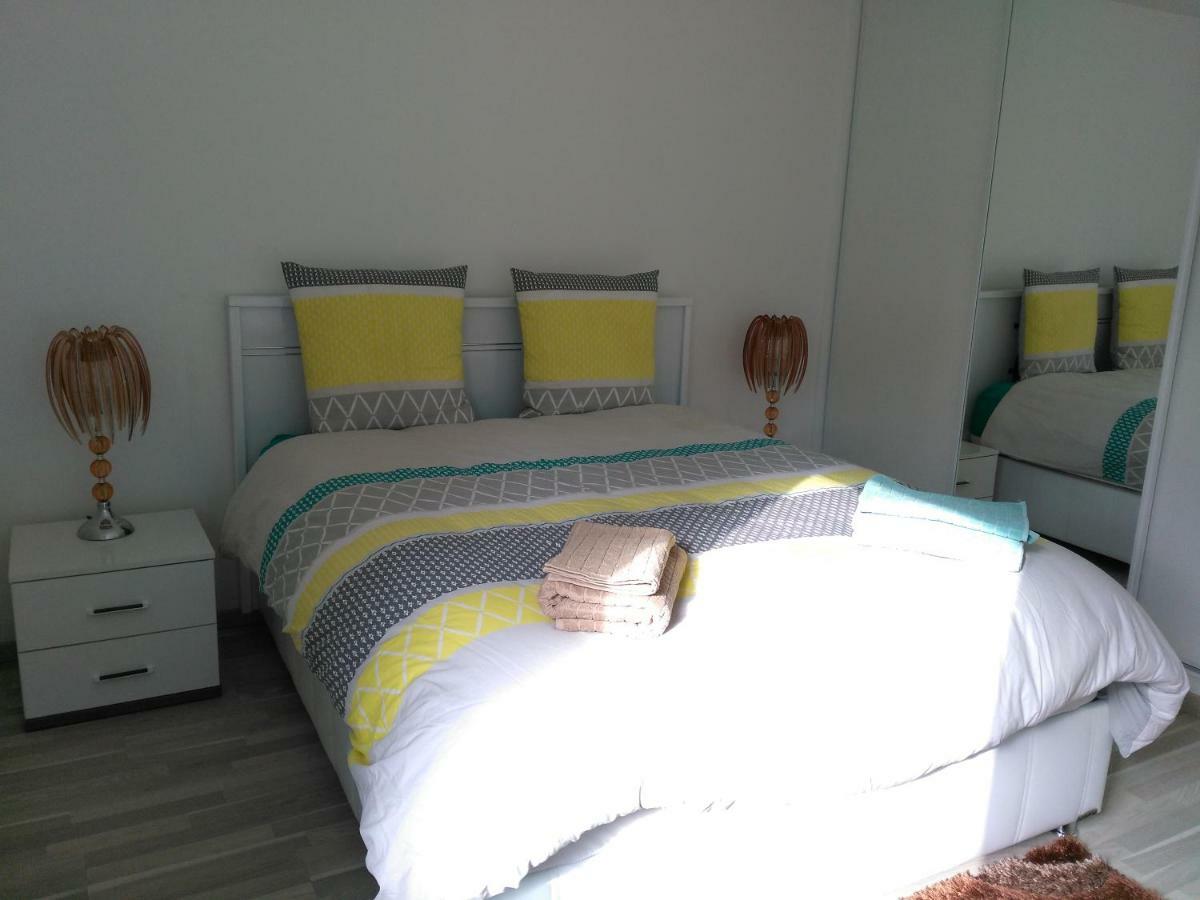Appartement F3 Avec Parking Privee Saint-Priest (Rhone) Exterior foto